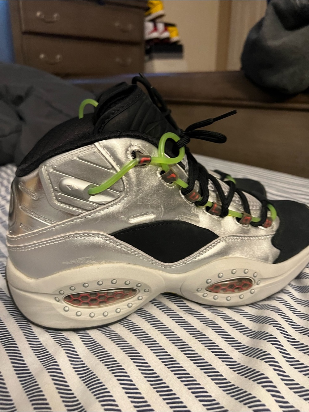 Used no box size 11 Reebok question minions edition